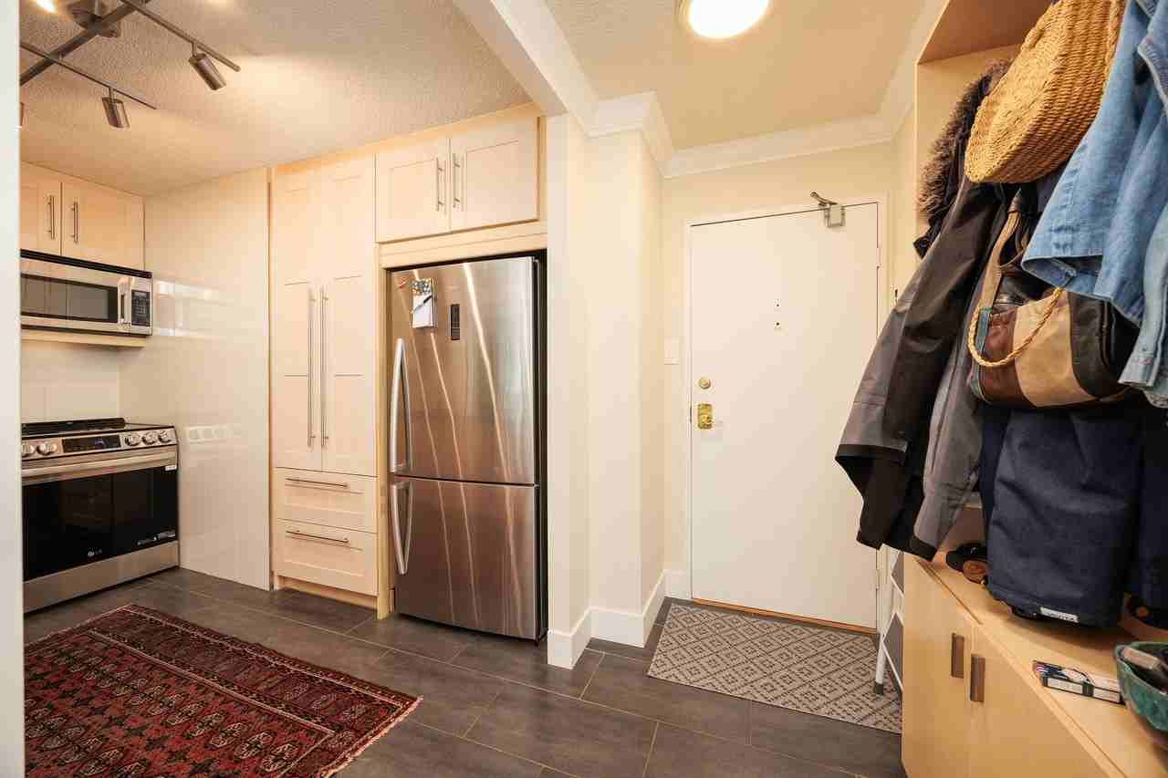 2024 Fullerton Avenue #710 - Photo 5 of 20