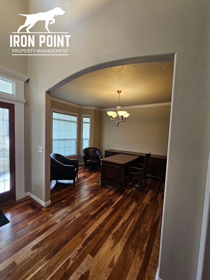 2127 S Alaska Way - Photo 5 of 50