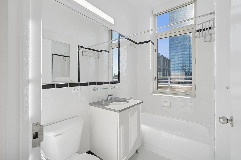 West 42nd Street #18T - Photo 6 of 6