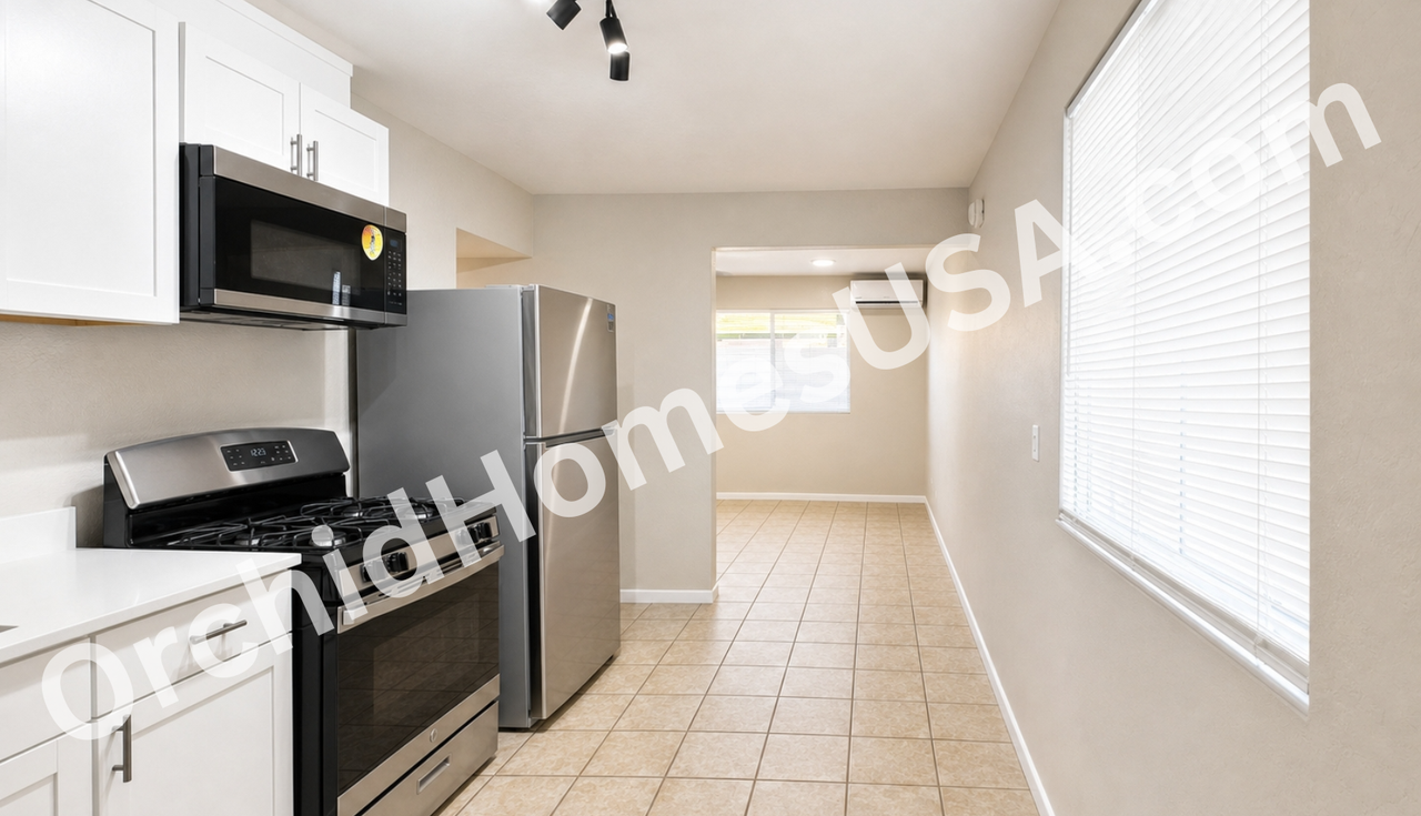 1507 W Tonto St #2 - Photo 3 of 20