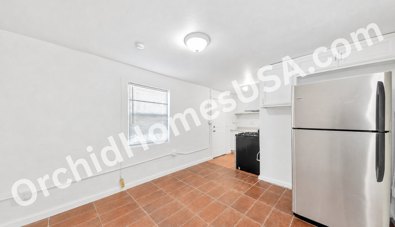 909 South 35th AvenueUnit 6 #6 - Photo 6 of 13