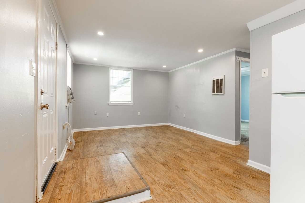 Creekside at Noisette Apartments - Photo 4 of 12