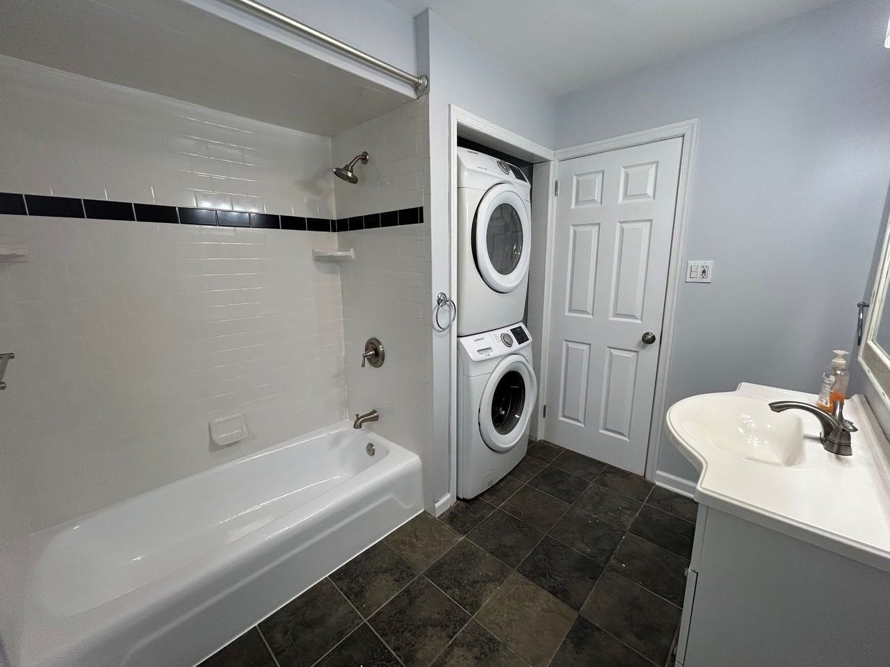 600 Ashwood Ave #2 - Photo 6 of 6