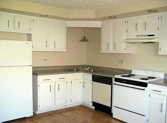 33 Teakwood Ln #33 - Photo 3 of 13