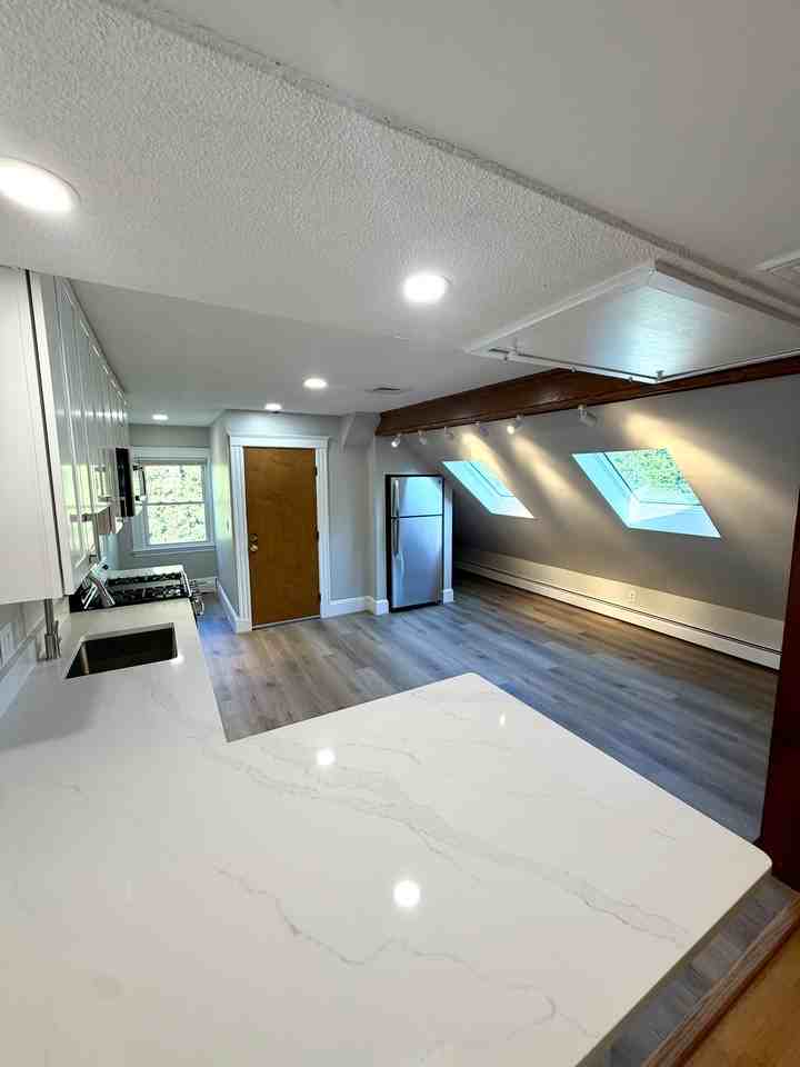 7 Lovejoy St #3 - Photo 2 of 13