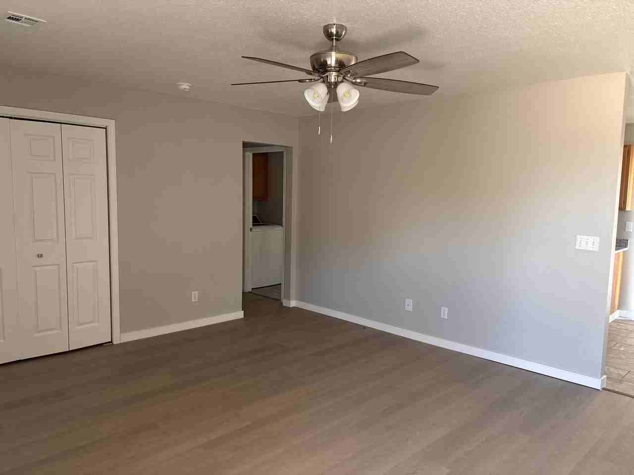 803 E 1st St #803 - Photo 6 of 28
