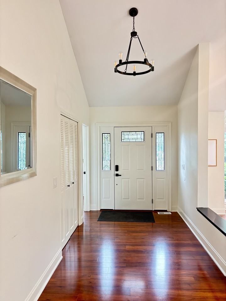 6035 Whitegate Xing #NA - Photo 5 of 22