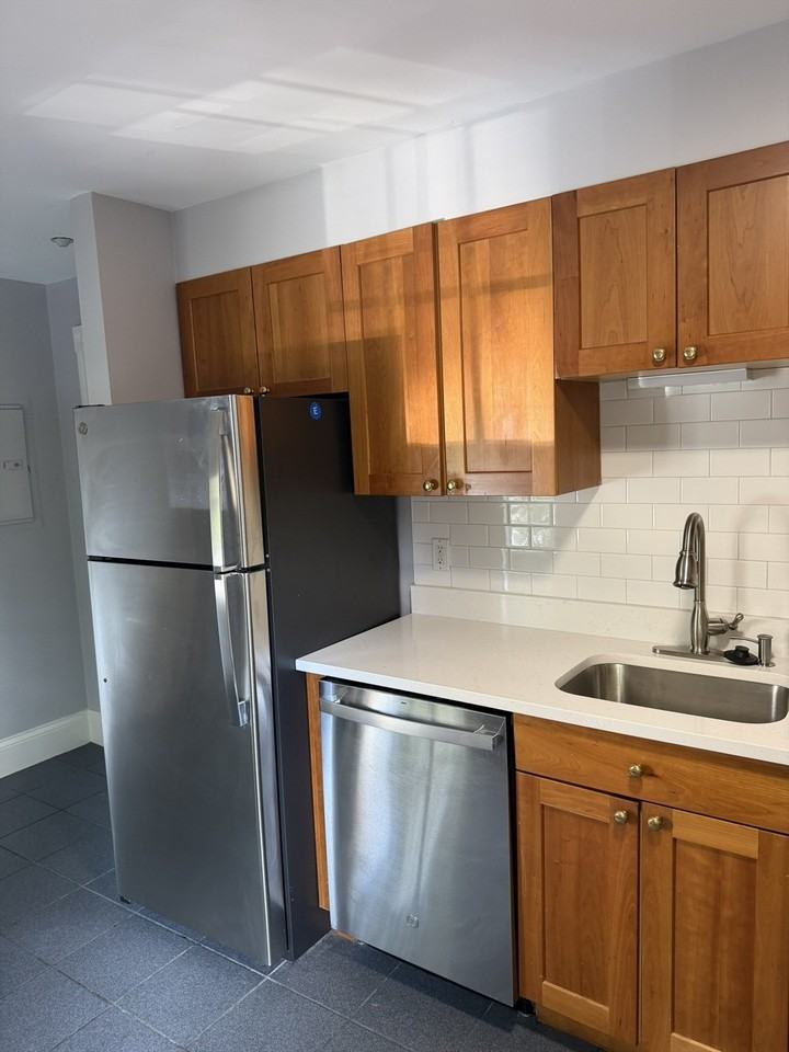 26 Garden St #2 - Photo 5 of 27