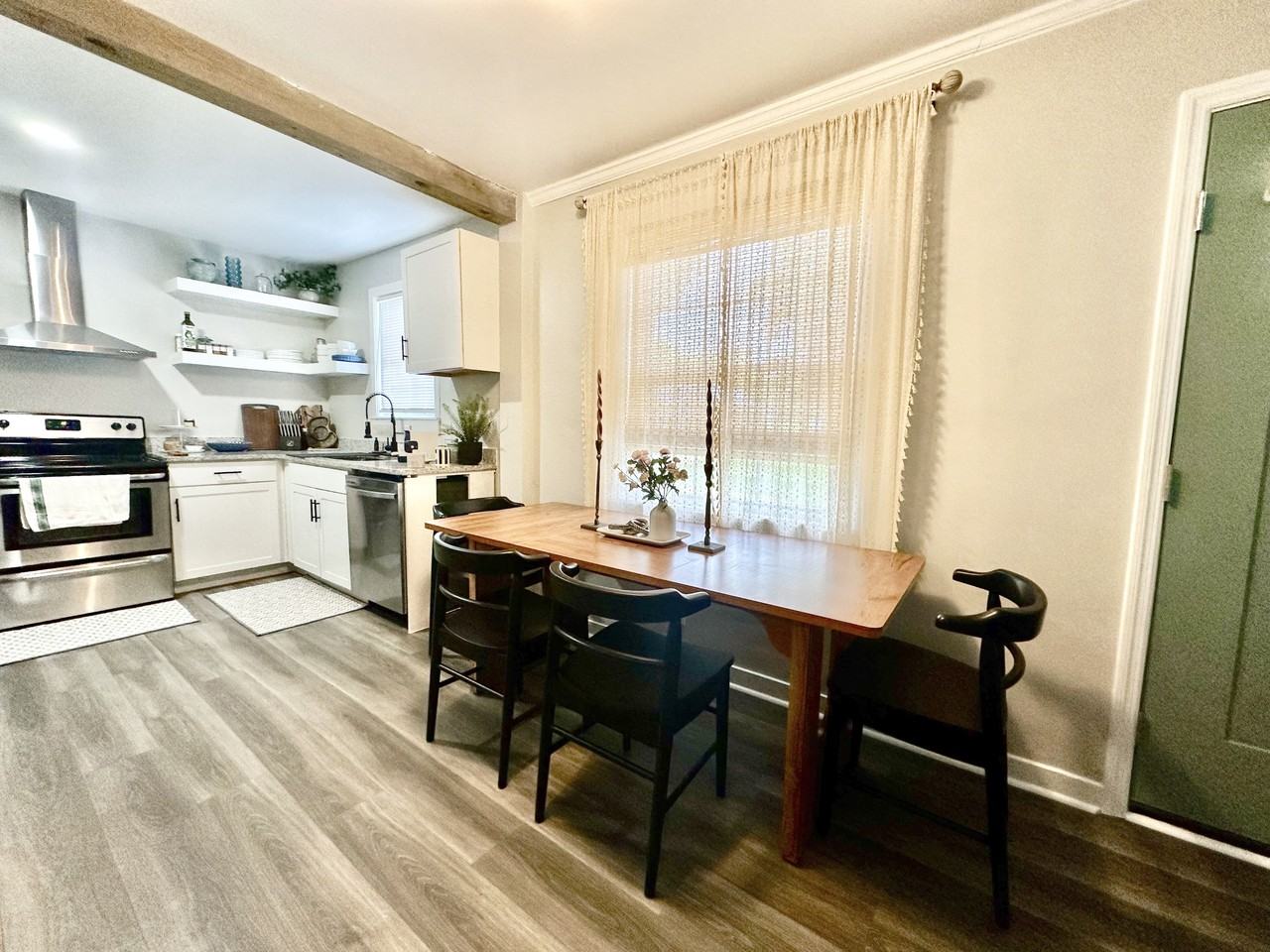 606 Blackstone Ave #NA - Photo 6 of 14
