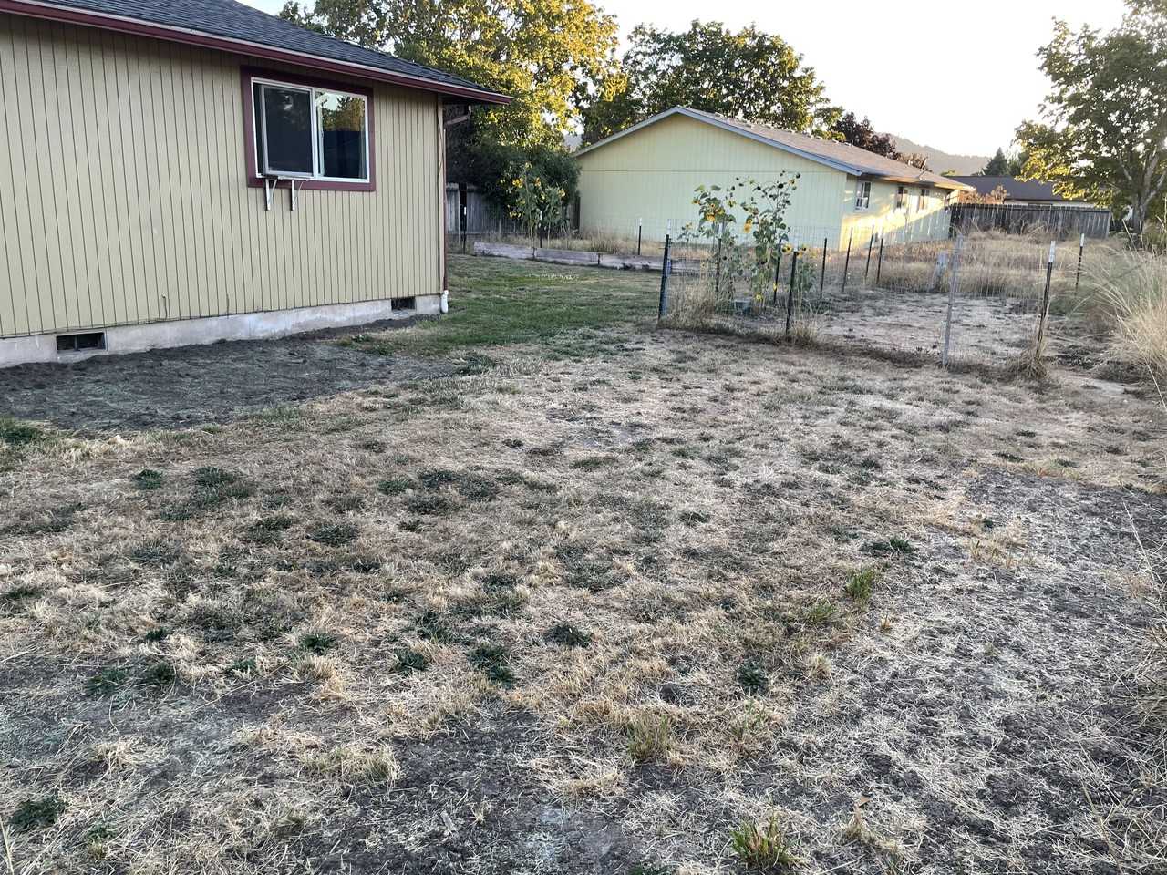 725 Manor Way #NA - Photo 3 of 18