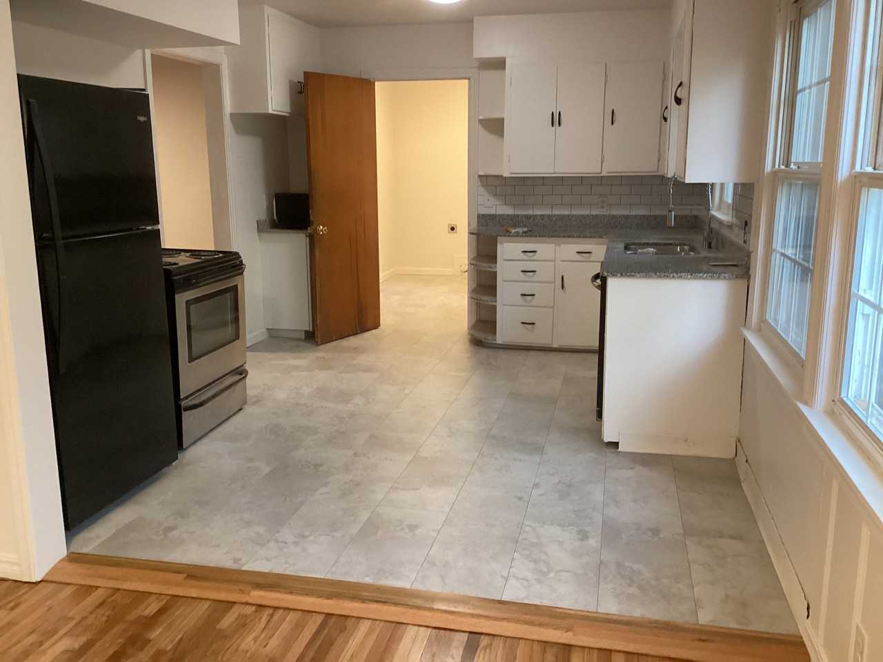 433 W Adams St #NA - Photo 5 of 8