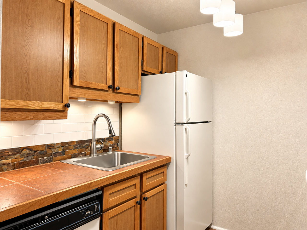 18241 73rd Ave Ne #208 - Photo 4 of 15