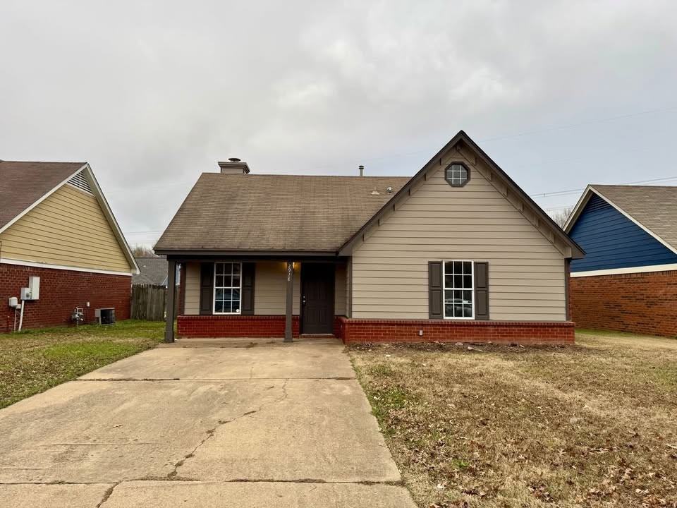 2928 Churchwell Drive - Photo 2 of 15