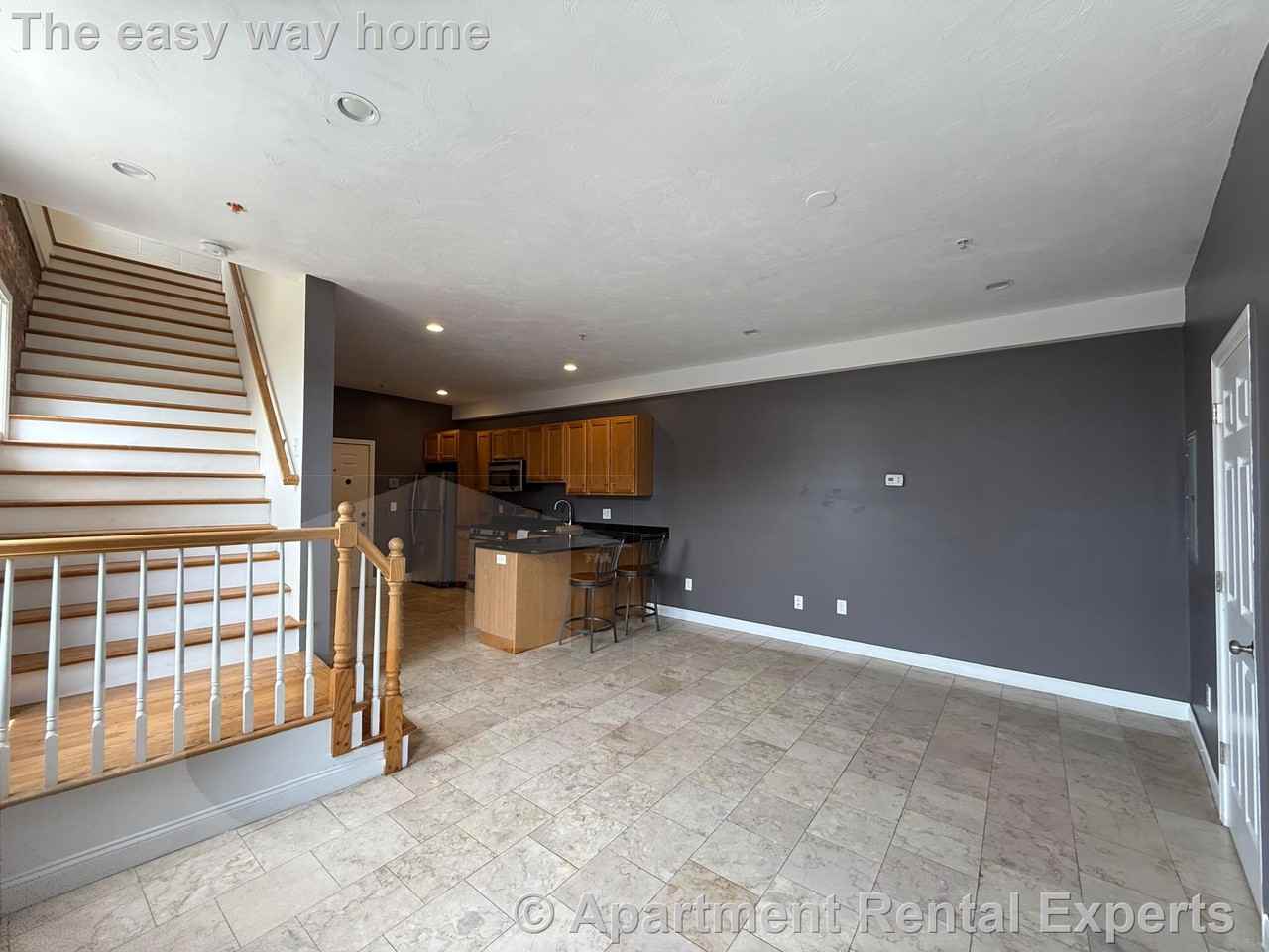 61 Exchange St #11 - Photo 7 of 17