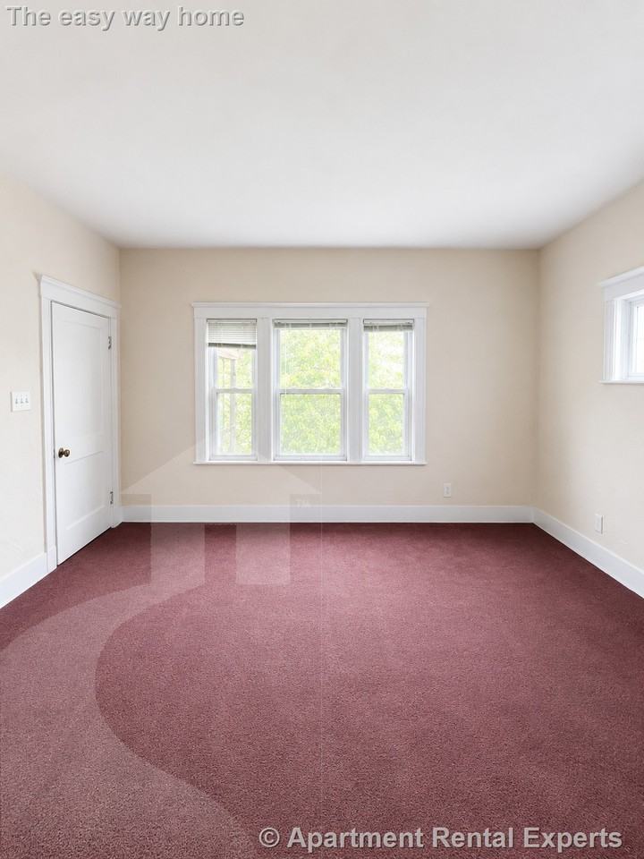 96 Capen St #2 - Photo 2 of 18