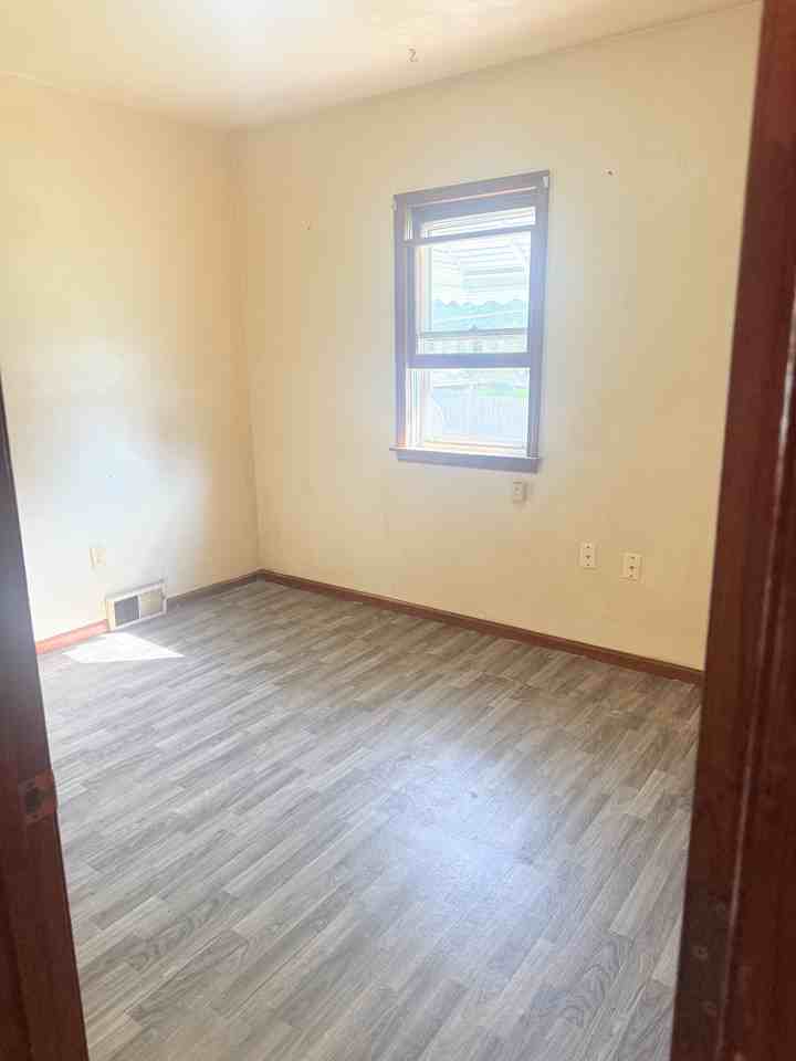98 W Blanche St #98-1-2 - Photo 5 of 9