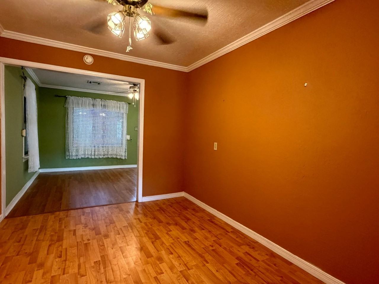 1212 Nw Lincoln Ave - Photo 3 of 11