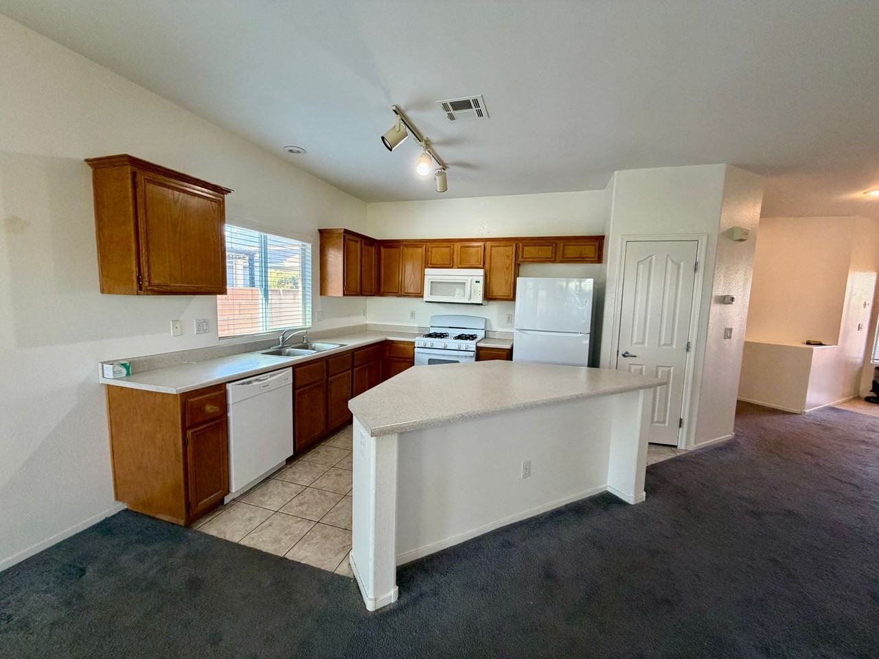 6446 Sierra Sands St - Photo 2 of 10