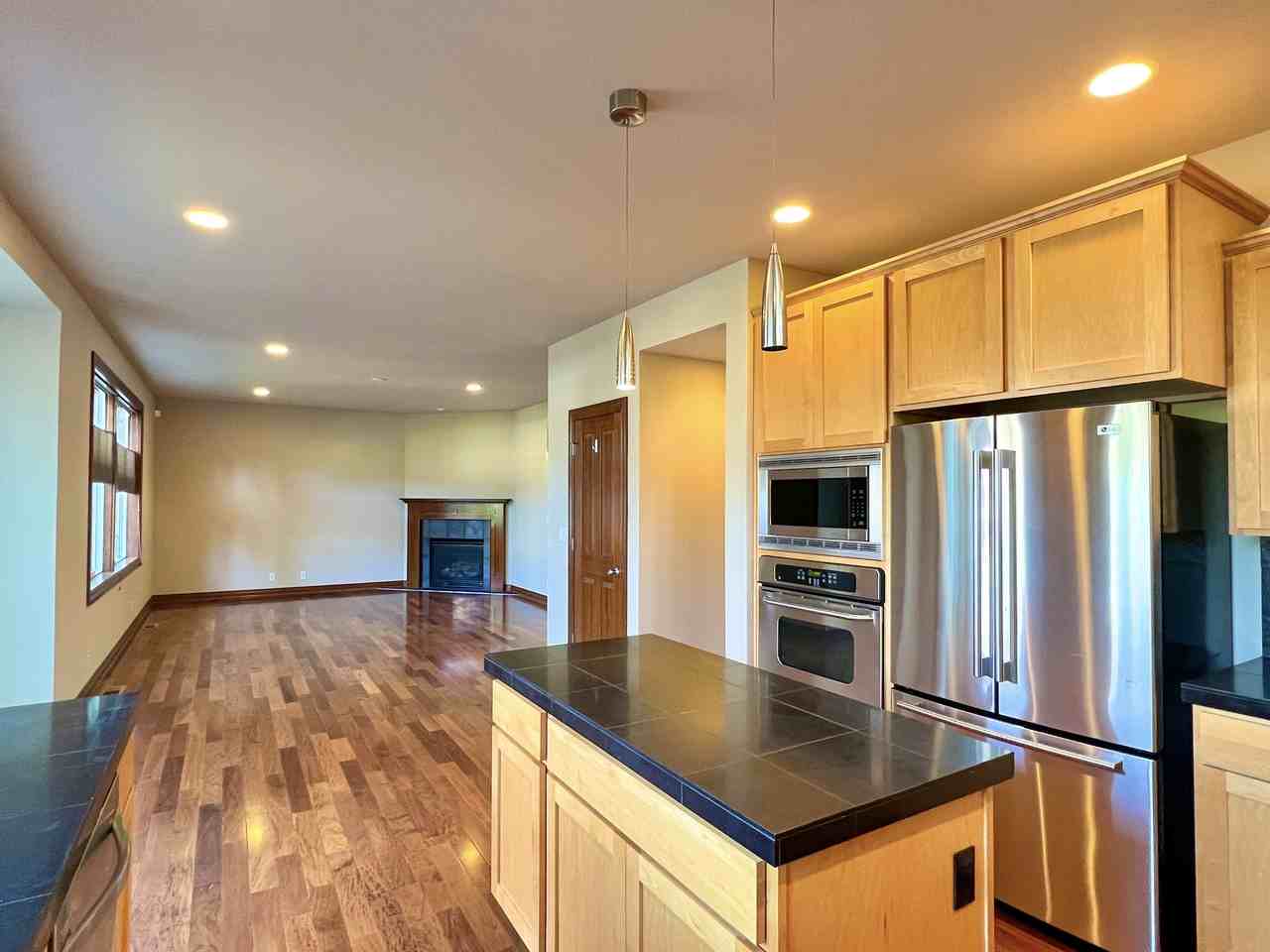 215 Chelan Ave Ne #NA - Photo 7 of 17