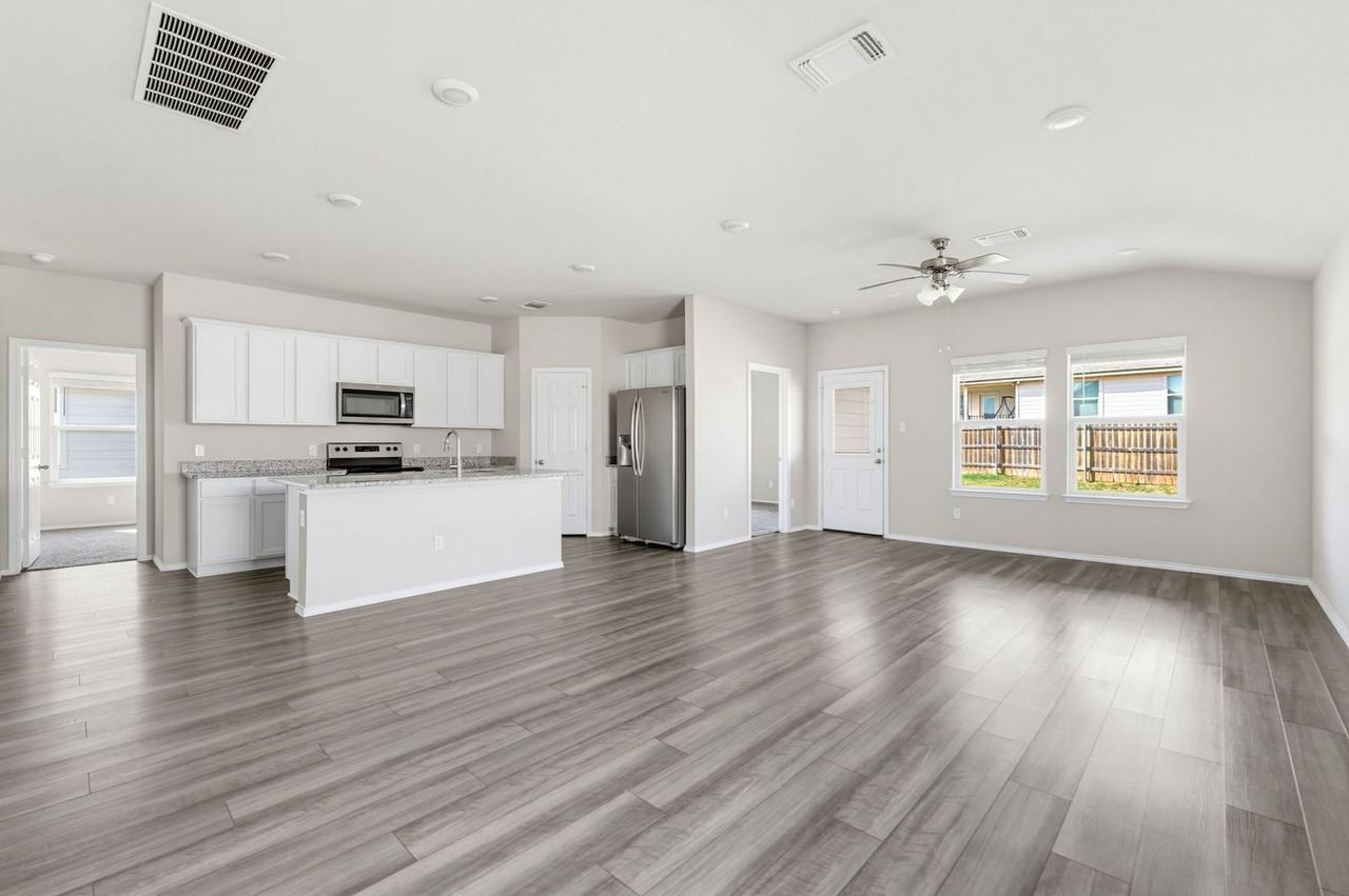 8806 Brahma Plains Rd - Photo 2 of 15