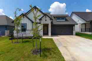 137 Ellenora Dr - Photo 1 of 1