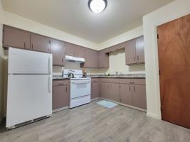 featured image of 1012 10th St Ne