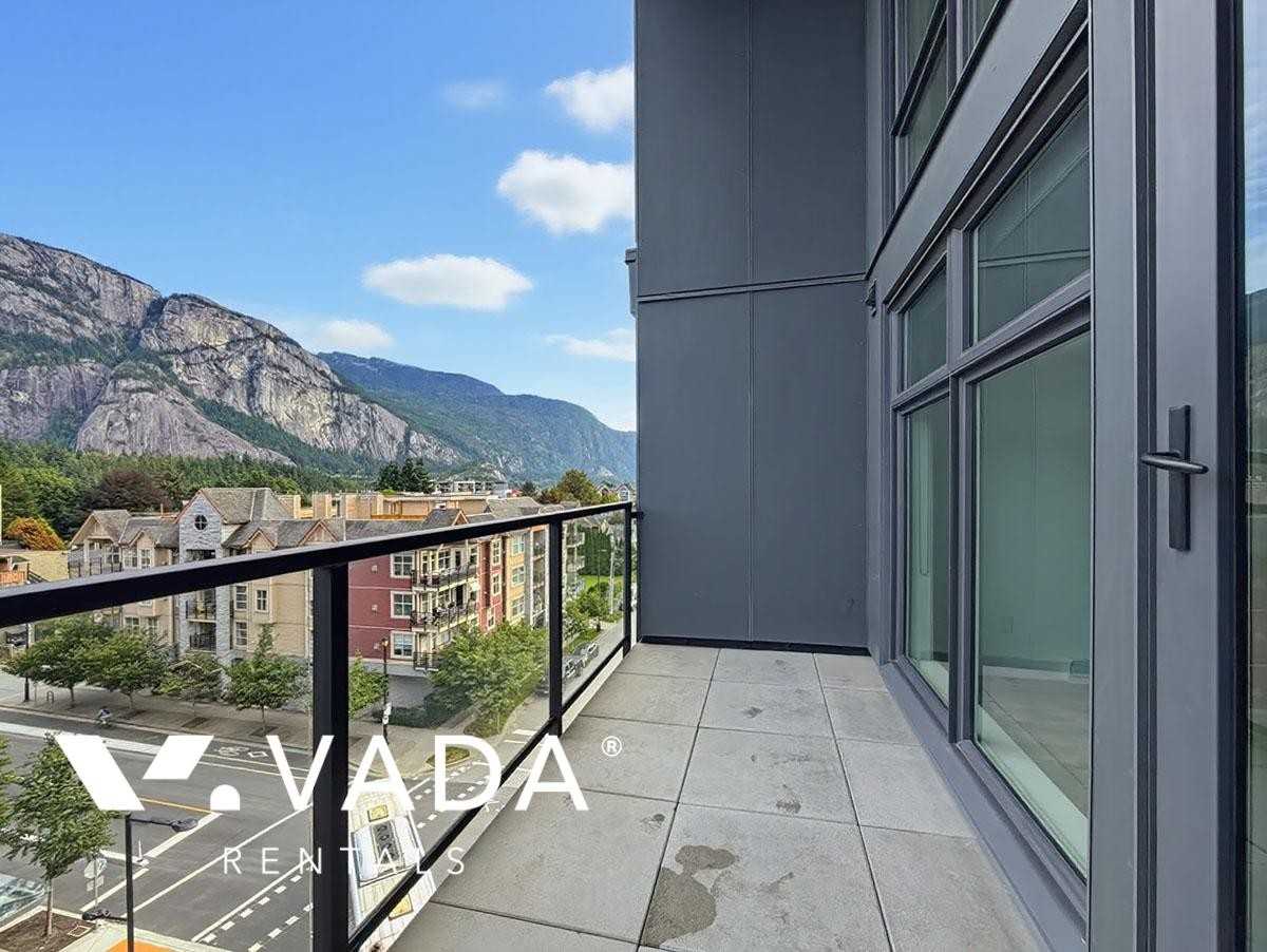 38013 Third Ave - Photo 2 of 12