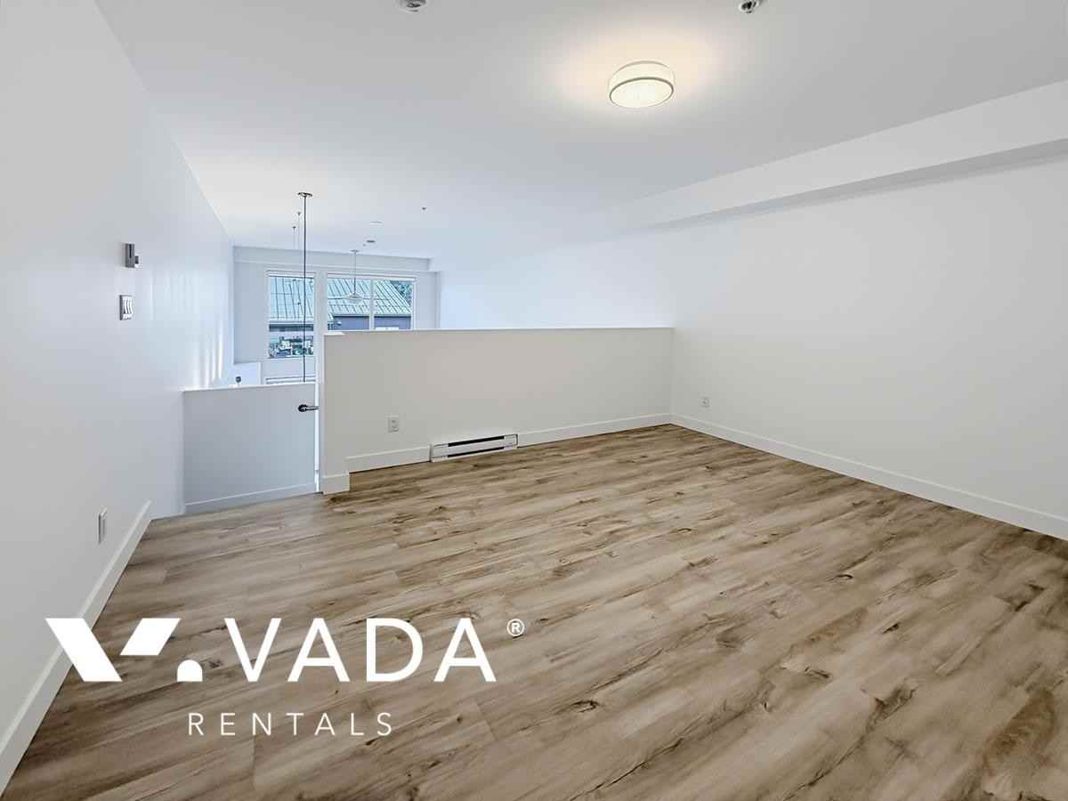 38013 Third Ave - Photo 7 of 12