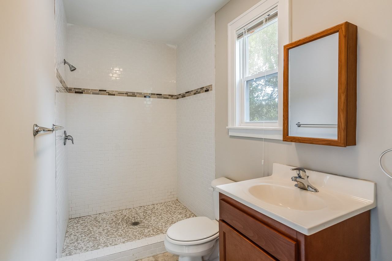 653 E 38th St #NA - Photo 7 of 13