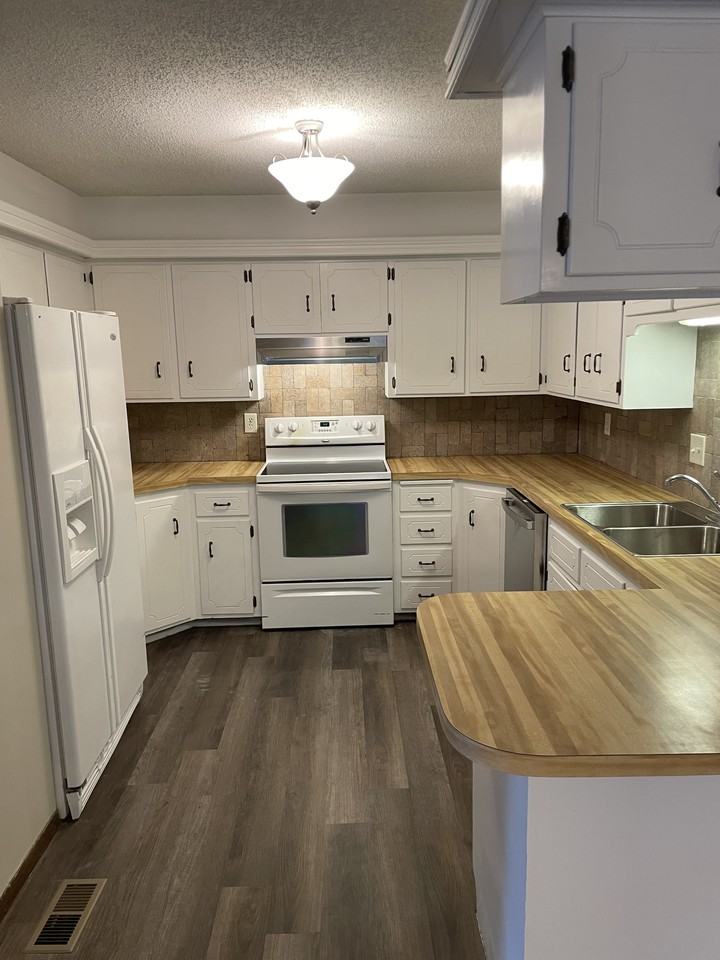 1837 S Griffith St #NA - Photo 3 of 12