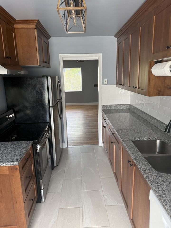2173 S Broadmoor St #NA - Photo 6 of 17
