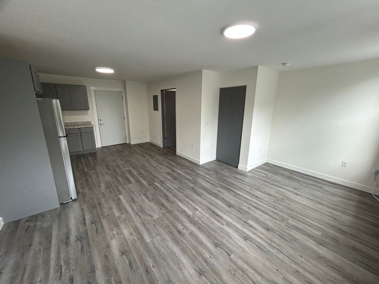 703 N Park/704 N Main - Photo 5 of 50