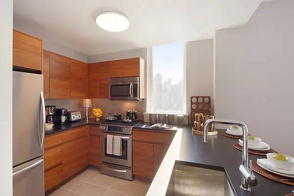 West 54th Street #2212 - Photo 5 of 6