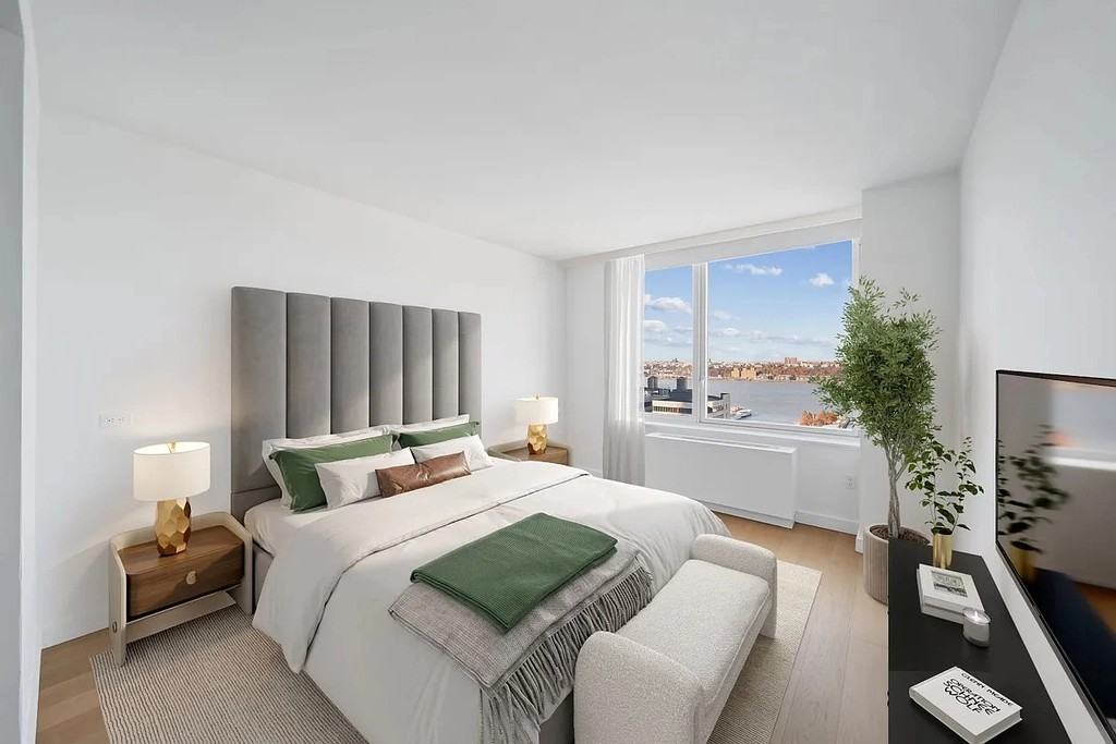 West 54th Street #2212 - Photo 3 of 6