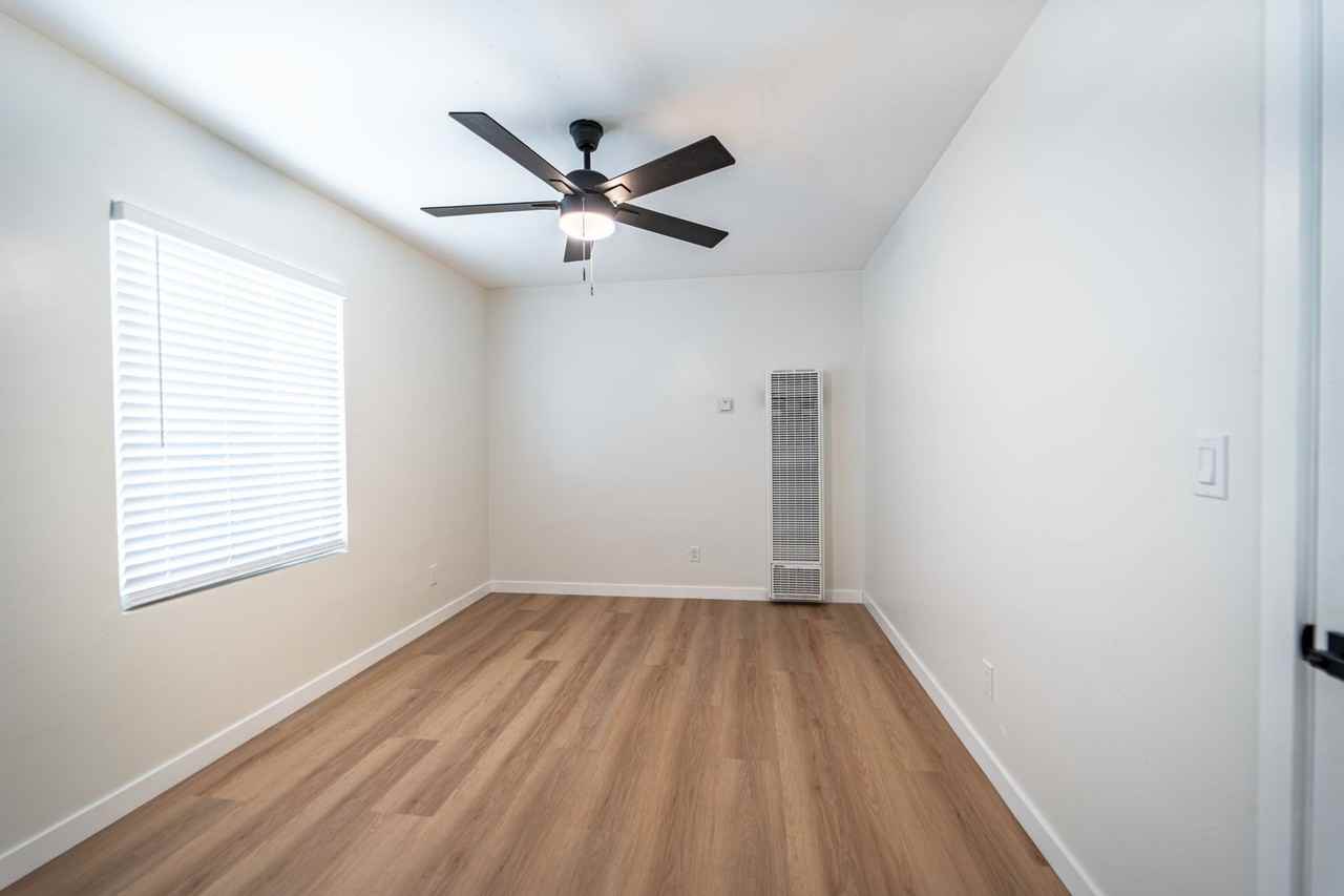 4348 50th St. - Photo 4 of 22