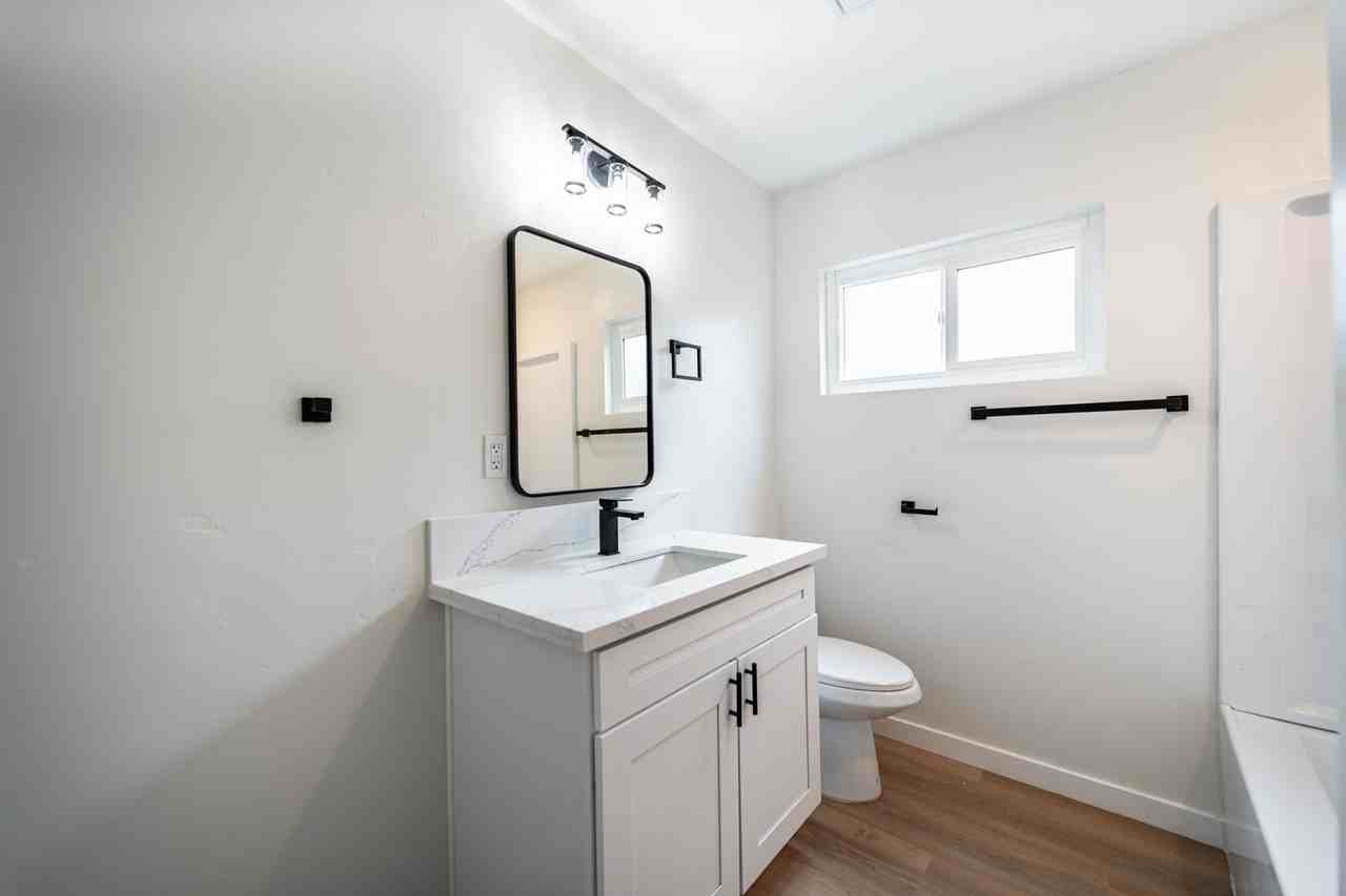 4348 50th St. - Photo 5 of 22