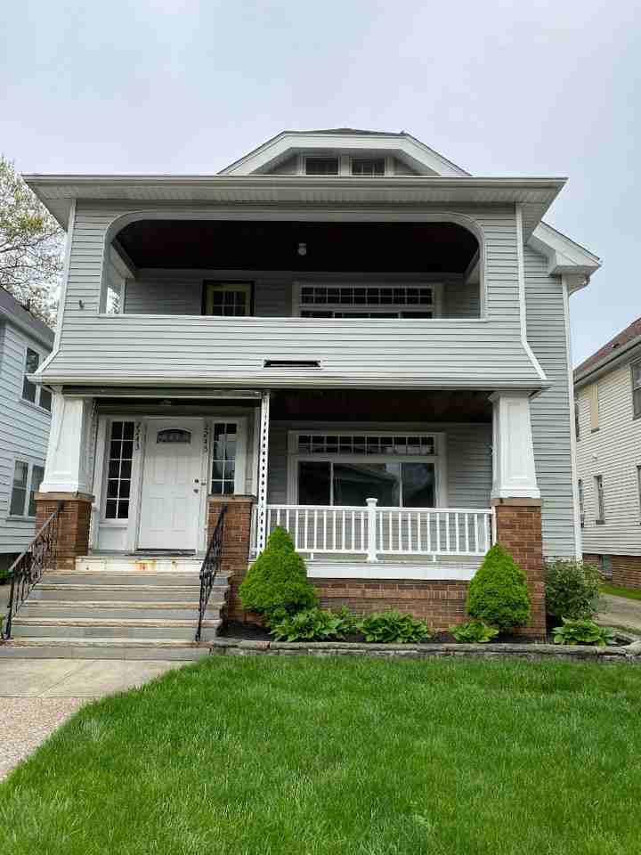 2243 Northland Avenue - Photo 2 of 3