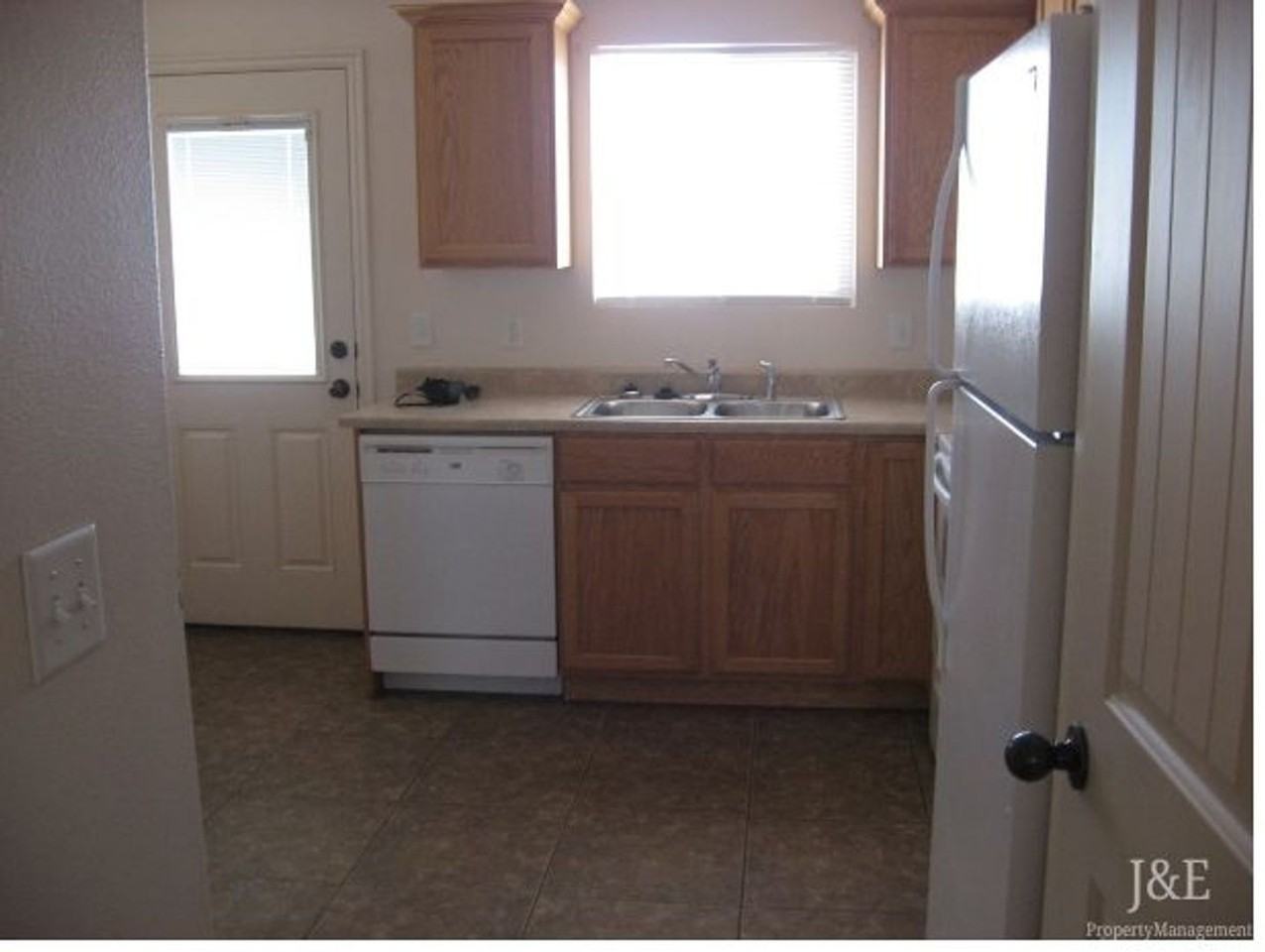 4165 W 75 N - Photo 7 of 18