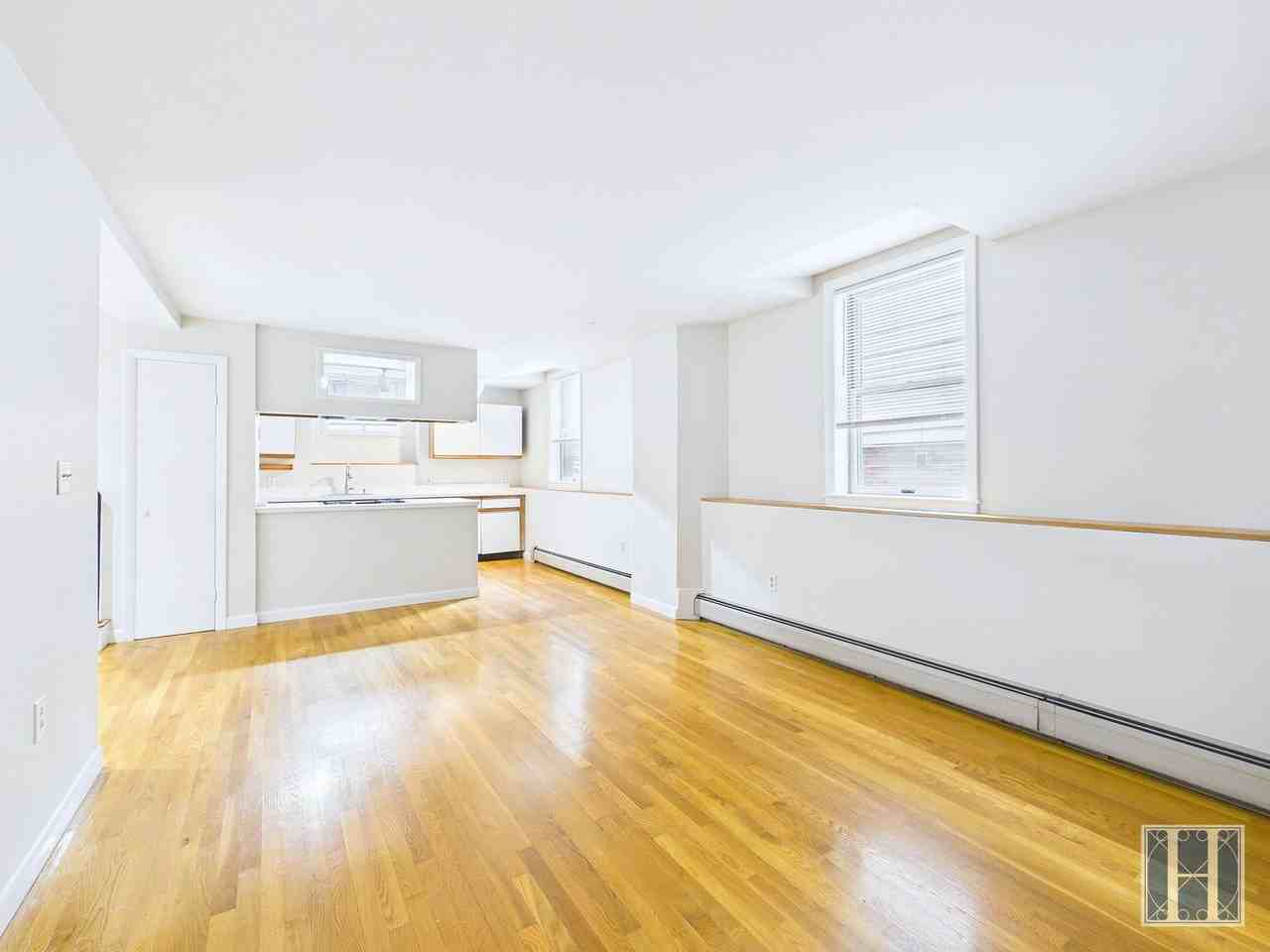 3 Bartlett St - Photo 5 of 37