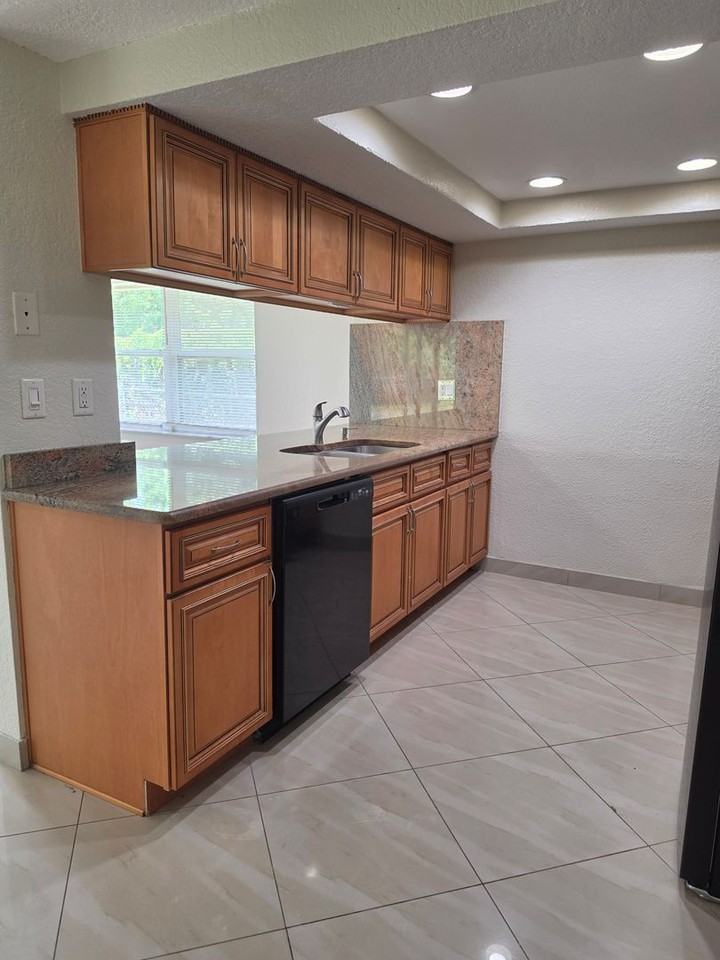 4302 Rudder Way - Photo 3 of 17
