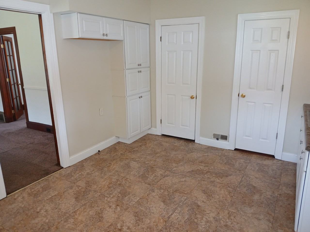 6810 Fleet Ave - Photo 2 of 17
