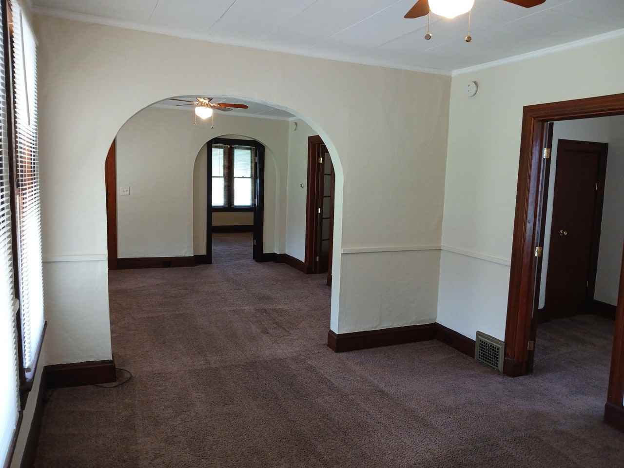 6810 Fleet Ave - Photo 7 of 17