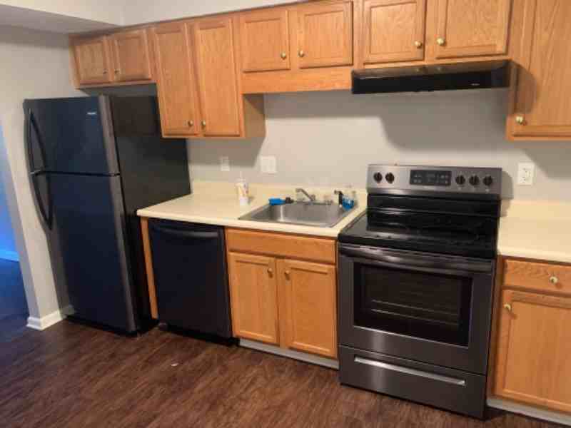 200 Gray Ave #C - Photo 3 of 8