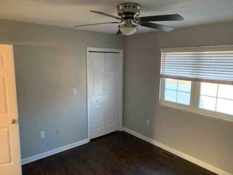 200 Gray Ave #C - Photo 6 of 8
