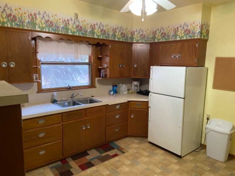 1003 4th Ave - Photo 4 of 16