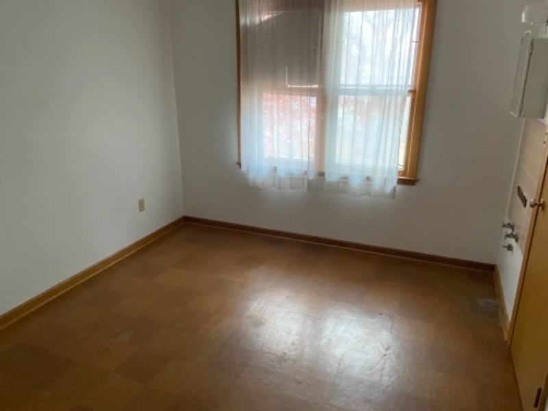 1003 4th Ave - Photo 6 of 16