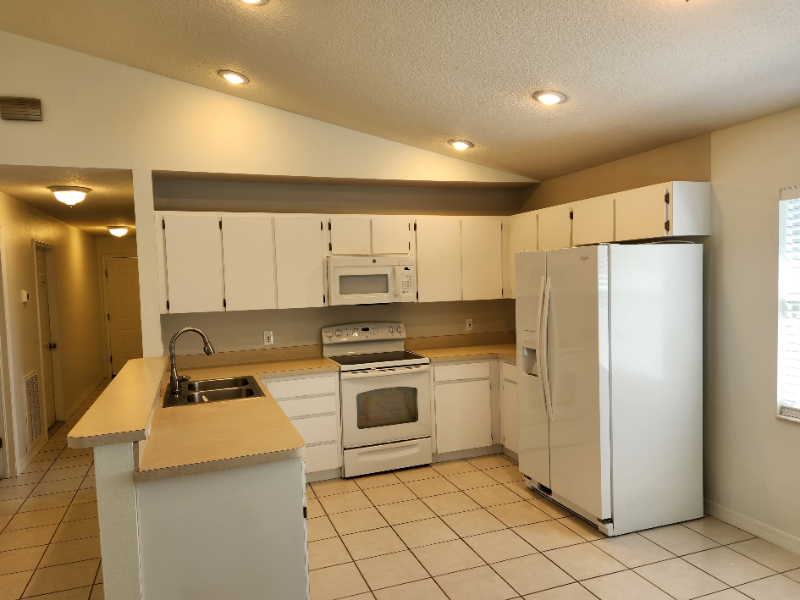 22141 Breaker Point Ln - Photo 6 of 22