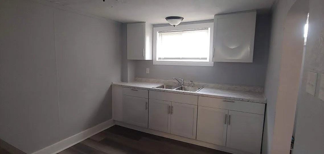 616 W Chambers St - Photo 3 of 4