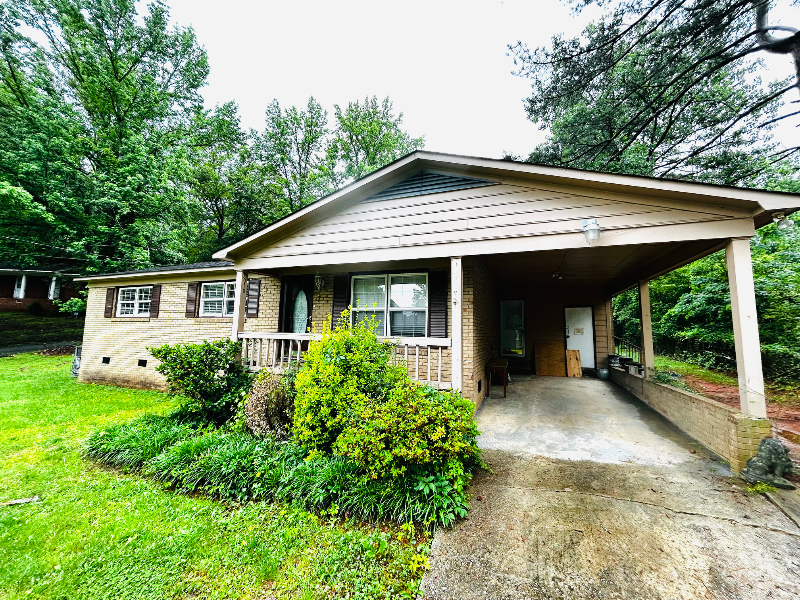 1013 Double Oak Rd - Photo 2 of 14