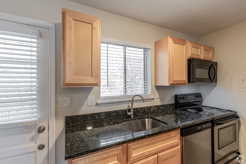 271 Main St - Photo 2 of 9